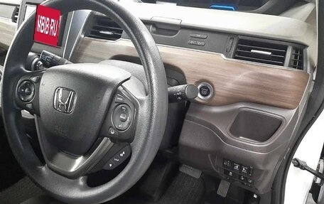 Honda Freed II, 2022 год, 1 166 010 рублей, 9 фотография