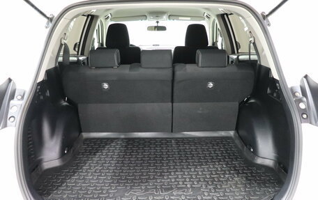 Toyota RAV4, 2015 год, 2 130 000 рублей, 10 фотография