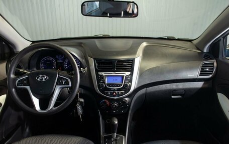 Hyundai Solaris II рестайлинг, 2012 год, 830 000 рублей, 19 фотография