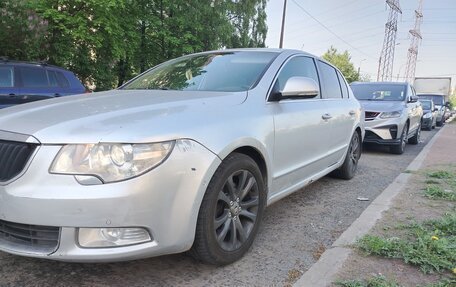 Skoda Superb III рестайлинг, 2009 год, 750 000 рублей, 3 фотография