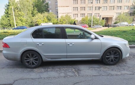 Skoda Superb III рестайлинг, 2009 год, 750 000 рублей, 12 фотография