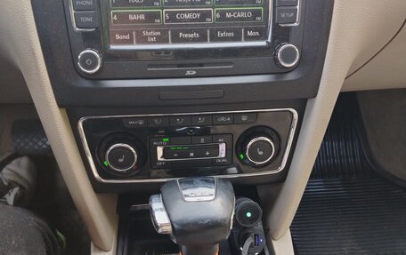 Skoda Superb III рестайлинг, 2009 год, 750 000 рублей, 14 фотография