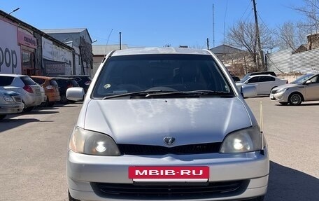Toyota Platz, 2000 год, 290 000 рублей, 2 фотография