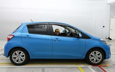 Toyota Vitz, 2017 год, 780 010 рублей, 2 фотография