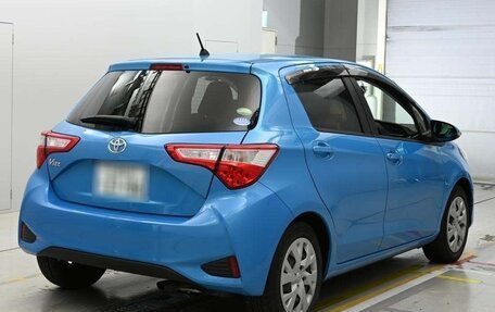 Toyota Vitz, 2017 год, 780 010 рублей, 4 фотография