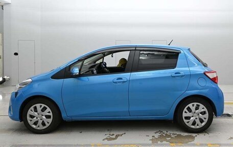 Toyota Vitz, 2017 год, 780 010 рублей, 5 фотография