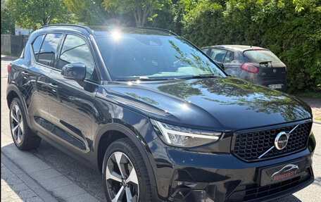 Volvo XC40 I, 2023 год, 2 762 627 рублей, 4 фотография
