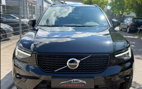 Volvo XC40 I, 2023 год, 2 762 627 рублей, 3 фотография