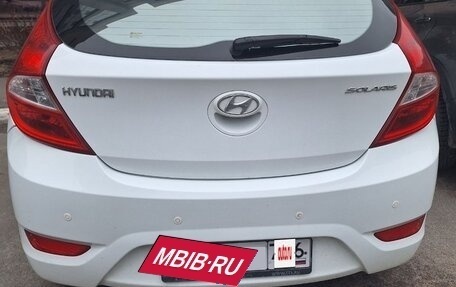 Hyundai Solaris II рестайлинг, 2013 год, 1 000 000 рублей, 2 фотография