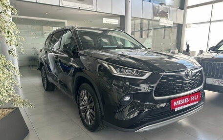 Toyota Highlander, 2026 год, 5 700 000 рублей, 4 фотография