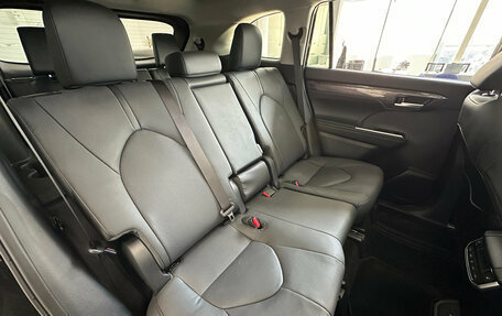 Toyota Highlander, 2026 год, 5 700 000 рублей, 27 фотография
