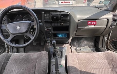Opel Omega A, 1990 год, 165 000 рублей, 11 фотография