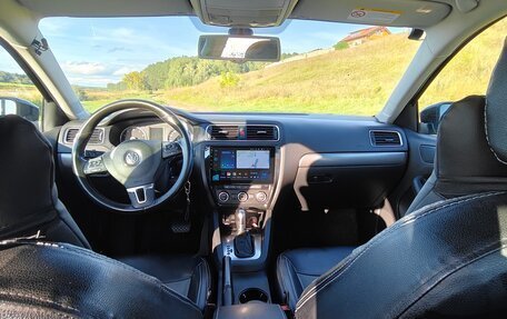 Volkswagen Jetta VI, 2013 год, 1 000 000 рублей, 5 фотография