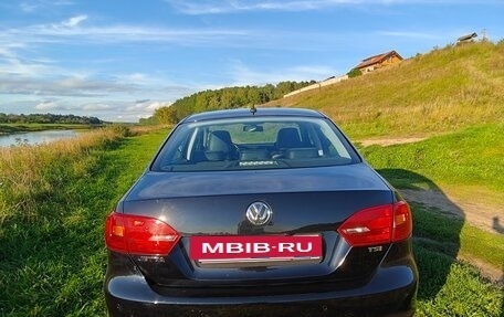 Volkswagen Jetta VI, 2013 год, 1 000 000 рублей, 3 фотография