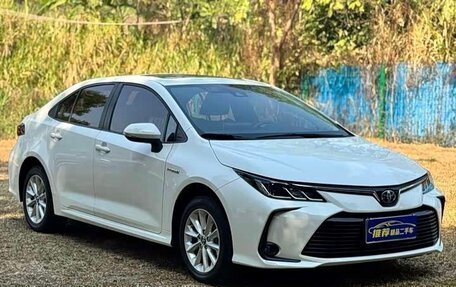 Toyota Corolla, 2021 год, 1 370 000 рублей, 3 фотография
