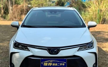 Toyota Corolla, 2021 год, 1 370 000 рублей, 2 фотография
