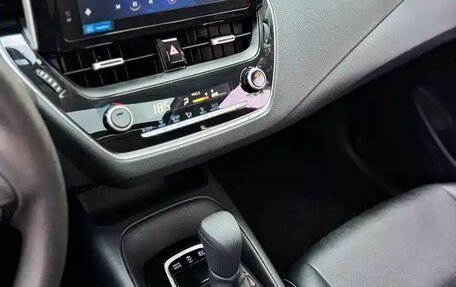 Toyota Corolla, 2021 год, 1 370 000 рублей, 8 фотография