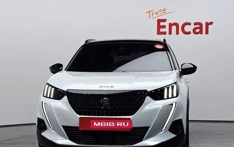 Peugeot 2008 II, 2021 год, 1 900 000 рублей, 2 фотография