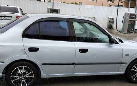 Hyundai Accent II, 2002 год, 300 000 рублей, 2 фотография
