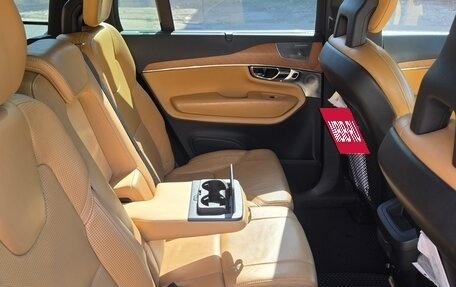 Volvo XC90 II рестайлинг, 2015 год, 3 500 000 рублей, 11 фотография