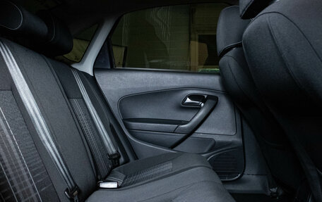 Volkswagen Polo VI (EU Market), 2015 год, 799 000 рублей, 11 фотография