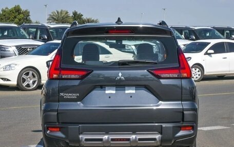 Mitsubishi Xpander, 2026 год, 2 427 000 рублей, 3 фотография