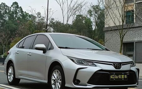 Toyota Corolla, 2022 год, 1 090 000 рублей, 3 фотография