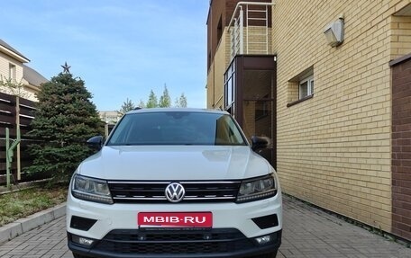 Volkswagen Tiguan II, 2020 год, 2 499 000 рублей, 1 фотография