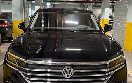Volkswagen Touareg III, 2020 год, 5 300 000 рублей, 1 фотография