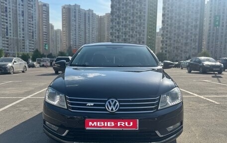 Volkswagen Passat B7, 2013 год, 1 050 000 рублей, 1 фотография