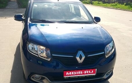 Renault Logan II, 2015 год, 960 000 рублей, 1 фотография