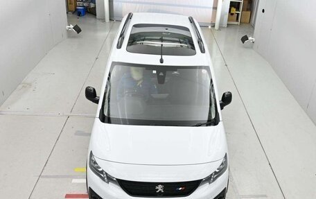 Peugeot Rifter I, 2021 год, 1 591 000 рублей, 8 фотография