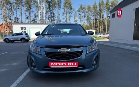 Chevrolet Cruze II, 2013 год, 800 000 рублей, 2 фотография