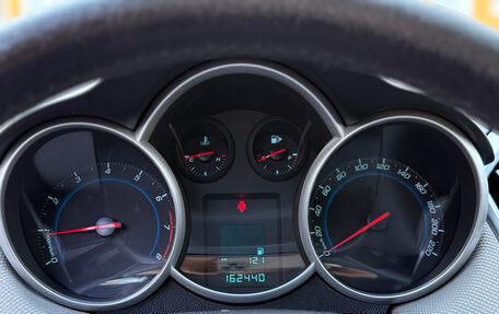 Chevrolet Cruze II, 2013 год, 800 000 рублей, 10 фотография