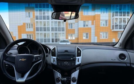 Chevrolet Cruze II, 2013 год, 800 000 рублей, 9 фотография