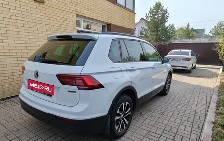 Volkswagen Tiguan II, 2020 год, 2 499 000 рублей, 4 фотография