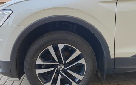 Volkswagen Tiguan II, 2020 год, 2 499 000 рублей, 22 фотография