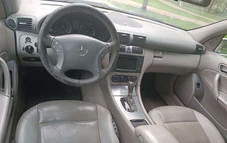Mercedes-Benz C-Класс, 2004 год, 400 000 рублей, 5 фотография