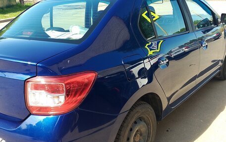 Renault Logan II, 2015 год, 960 000 рублей, 4 фотография