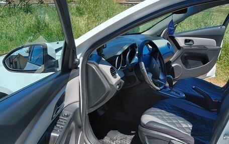 Chevrolet Cruze II, 2012 год, 800 000 рублей, 9 фотография