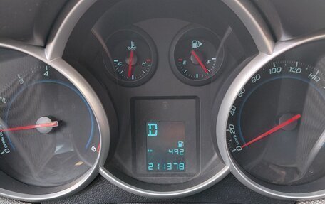 Chevrolet Cruze II, 2012 год, 800 000 рублей, 17 фотография