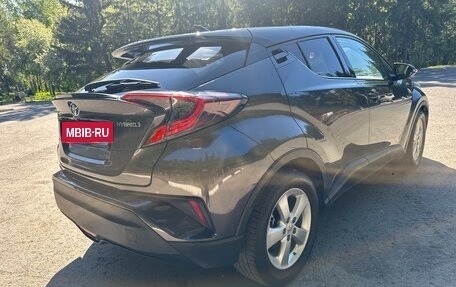 Toyota C-HR I рестайлинг, 2019 год, 2 420 000 рублей, 5 фотография