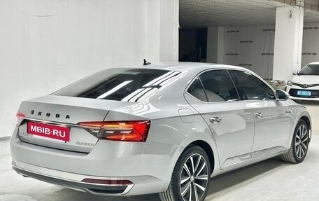 Skoda Superb III рестайлинг, 2022 год, 1 868 000 рублей, 4 фотография