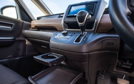 Honda Freed II, 2022 год, 1 600 000 рублей, 6 фотография