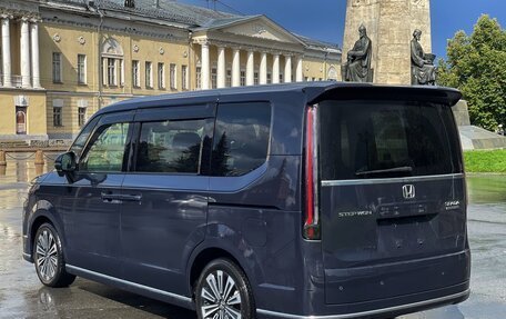 Honda Stepwgn, 2026 год, 3 100 000 рублей, 5 фотография