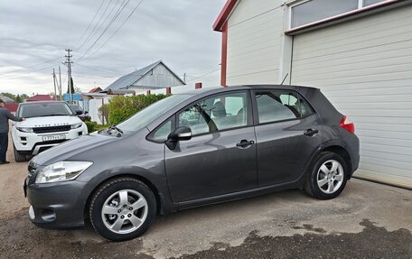 Toyota Auris II, 2012 год, 1 089 000 рублей, 2 фотография