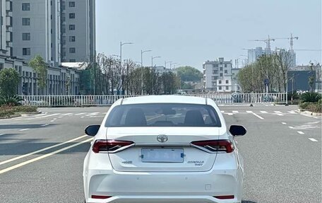 Toyota Corolla, 2022 год, 1 110 000 рублей, 5 фотография