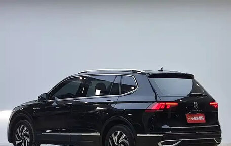 Volkswagen Tiguan II, 2023 год, 2 604 040 рублей, 5 фотография