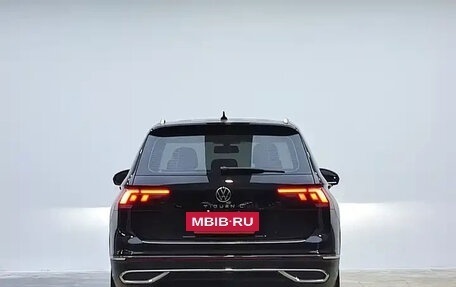 Volkswagen Tiguan II, 2023 год, 2 604 040 рублей, 6 фотография