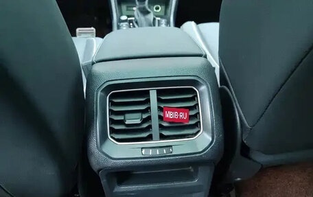 Volkswagen Tiguan II, 2023 год, 2 604 040 рублей, 11 фотография